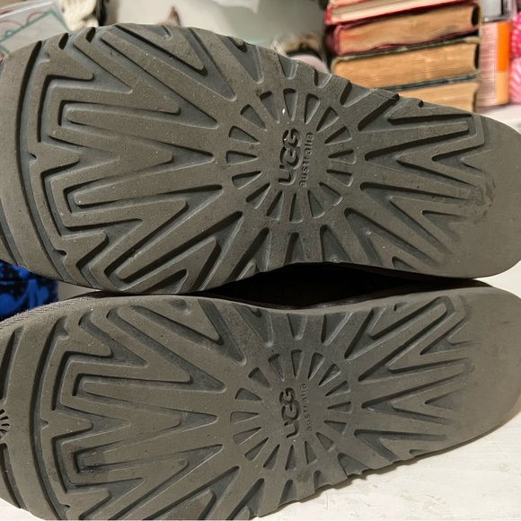 UGG Womens Classic Short II - Picture 5 of 9